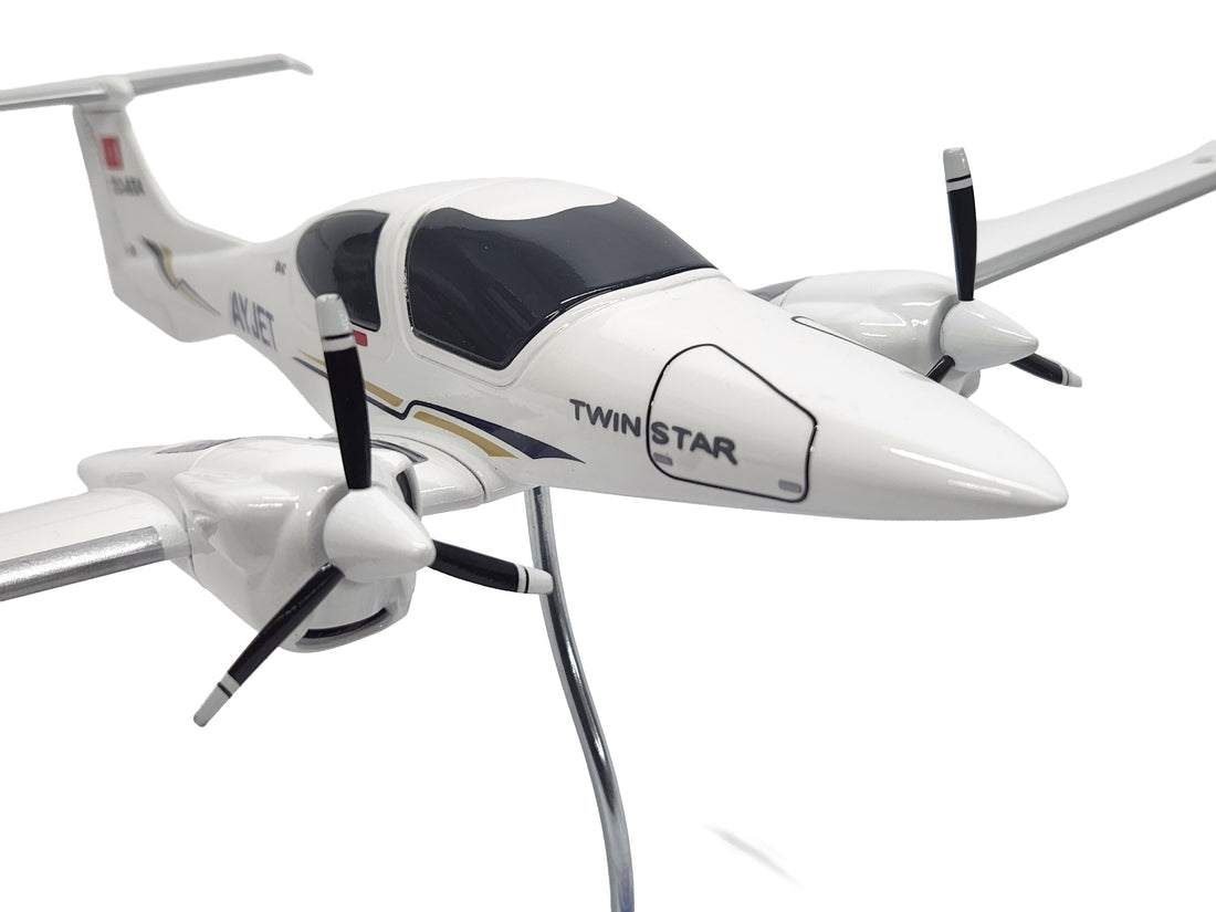 1/32 DA-42