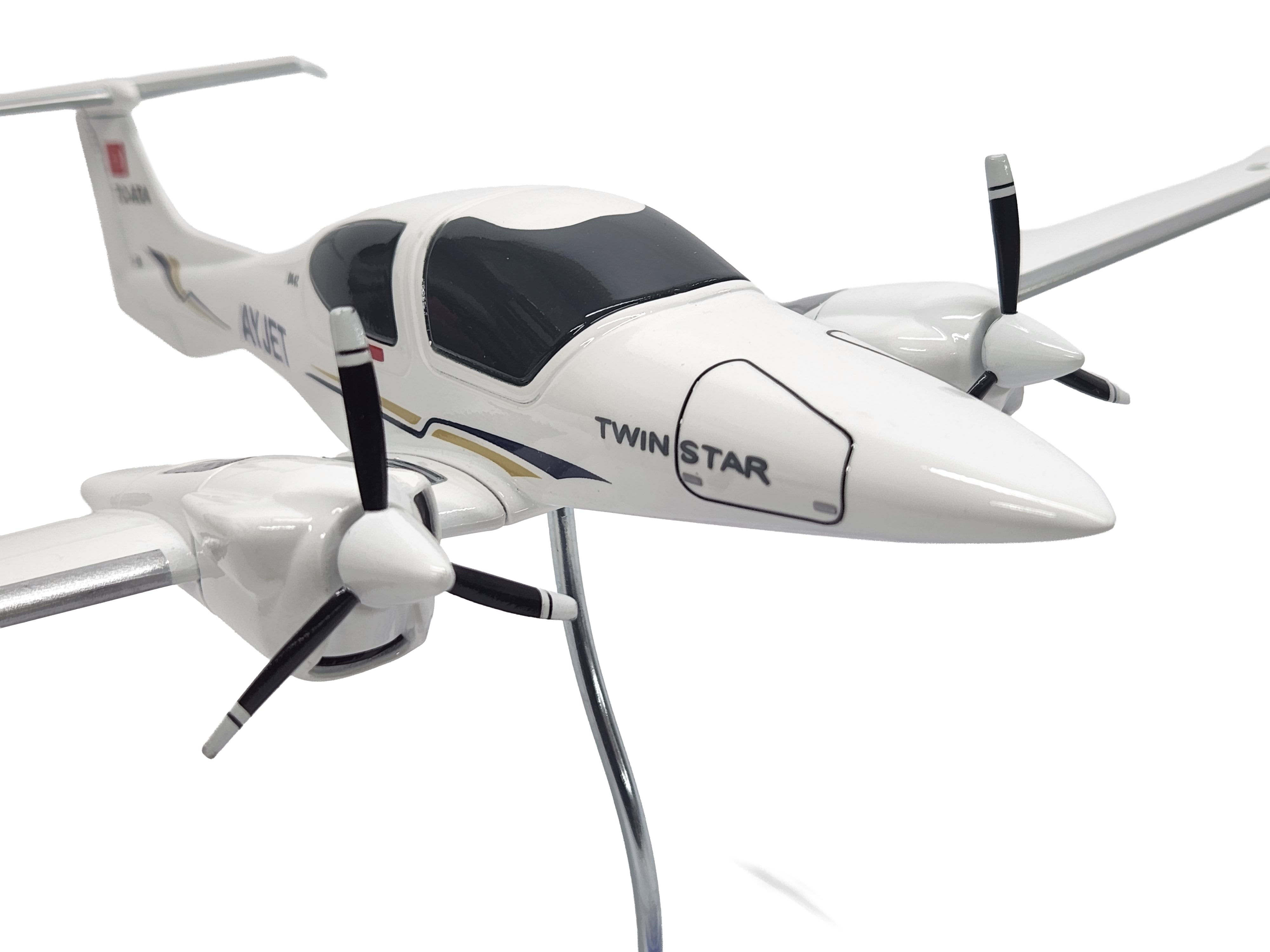 1/32 DA-42