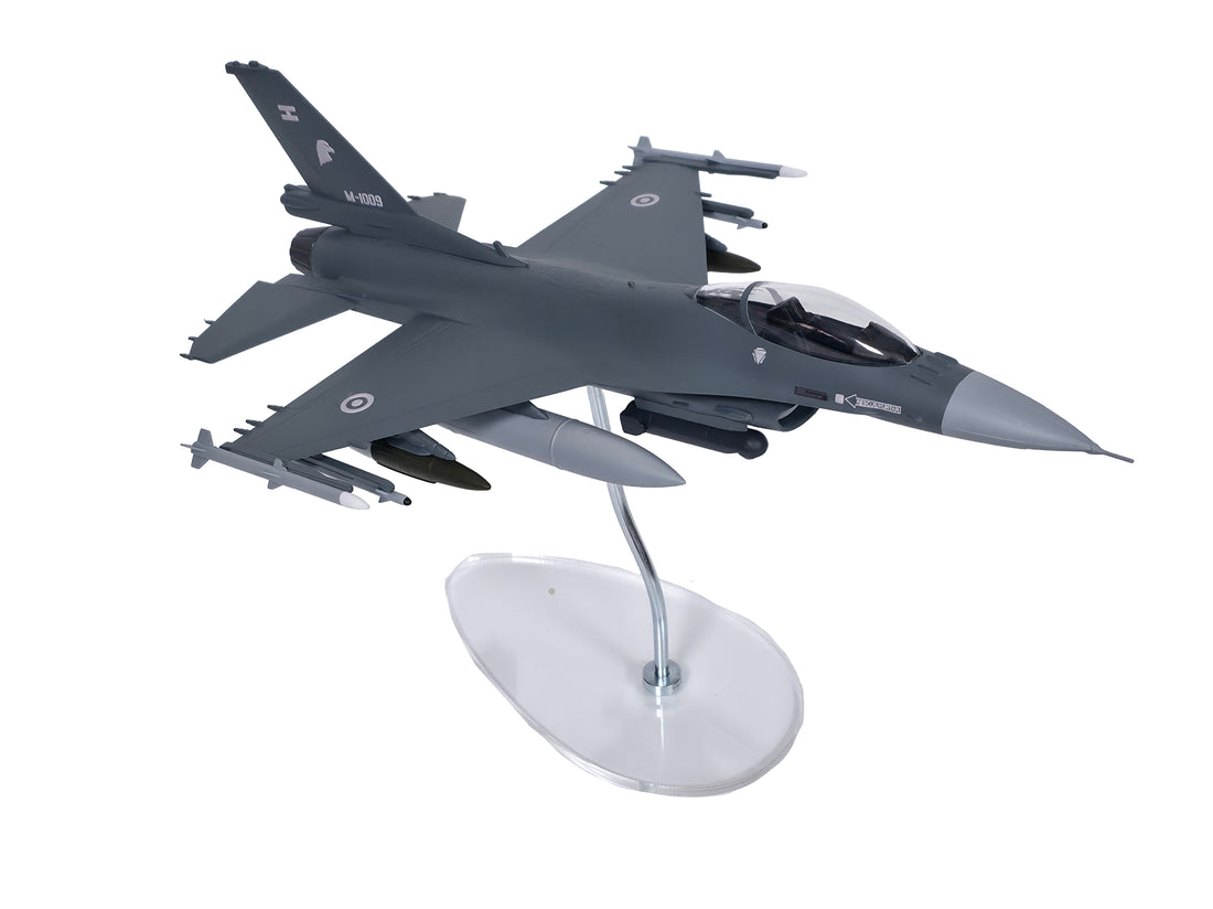1/48 F-16C (ARJANTİN HAVA KUVVETLERİ)