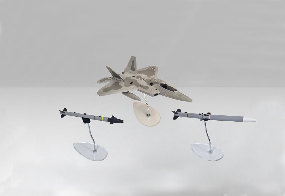 F-22 Raptor ve Mühimmatları Koleksiyon Seti (F-22 Raptor • AIM-120C • AIM-9X)
